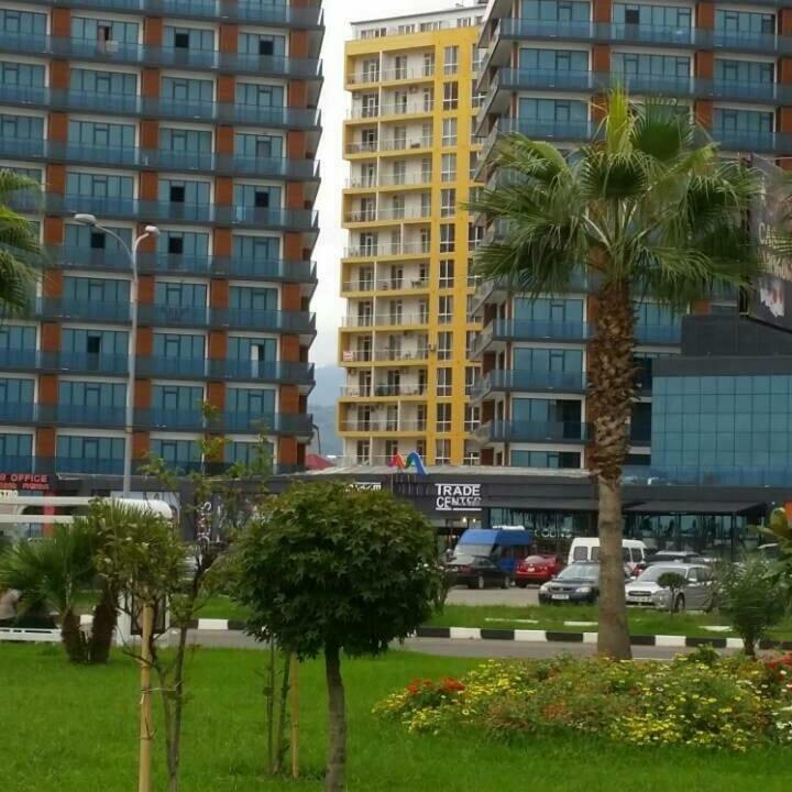 Бежевые Апартаменты Batumi Eksteriør bilde