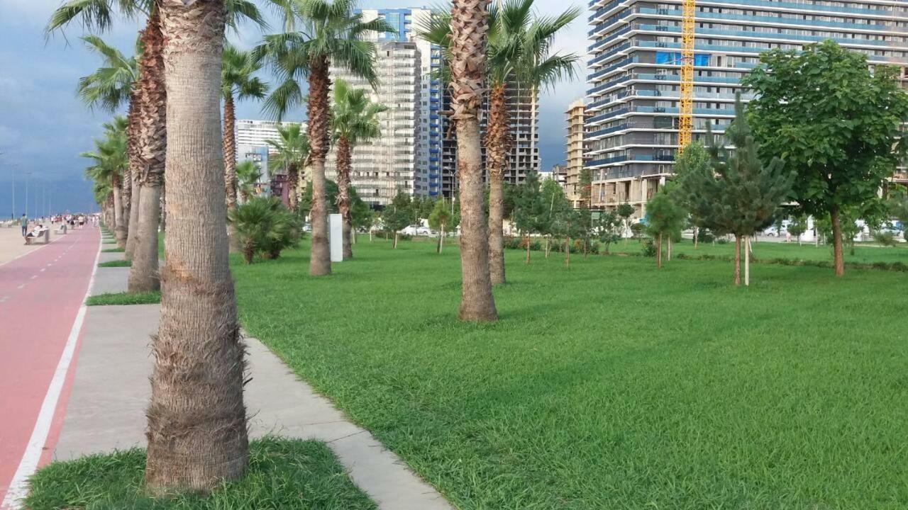 Бежевые Апартаменты Batumi Eksteriør bilde
